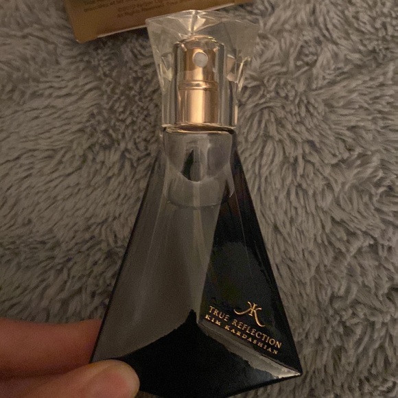 Kim Kardashian True Reflection Perfume - Picture 3 of 4